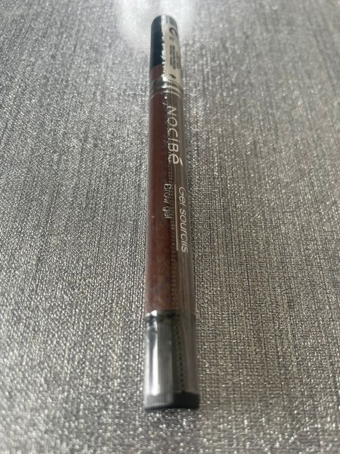 Crayon gel à sourcils - photo numéro 2
