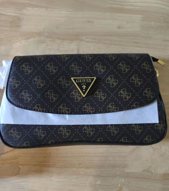 Sac GUESS Maron Femme Neuf avec etiquette