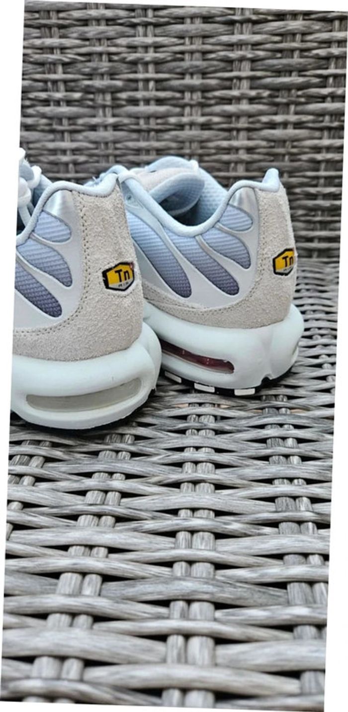 Nike Air Max Plus Platinum Silver - photo numéro 3