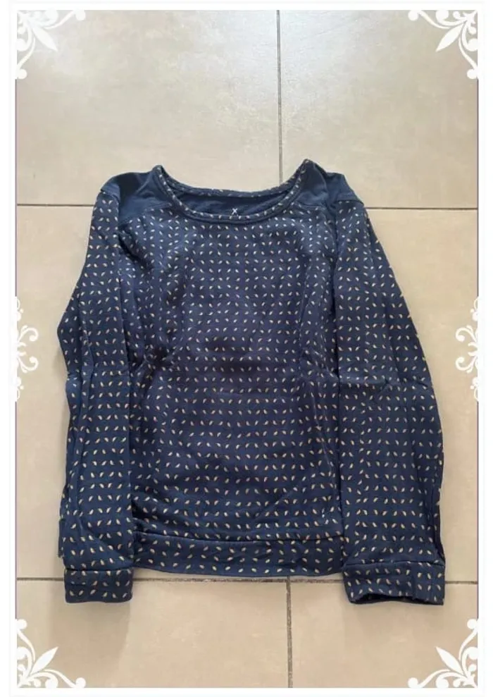 Pull bleu marine taille 10ans lililotte - photo numéro 3