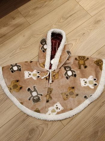 Adorable poncho neuf made in France 6 mois