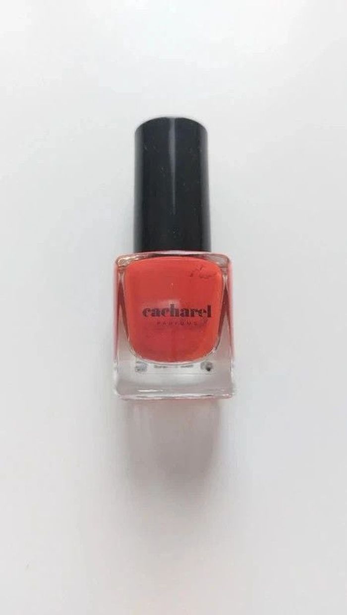 Vernis à ongles neuf Cacharel 5 ml
