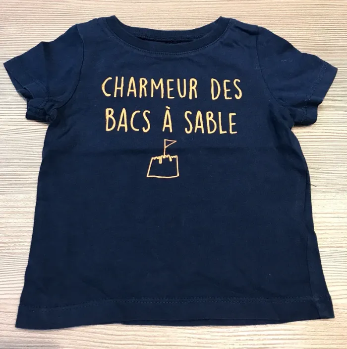 T-shirt et short 12 mois 🍋 - photo numéro 2