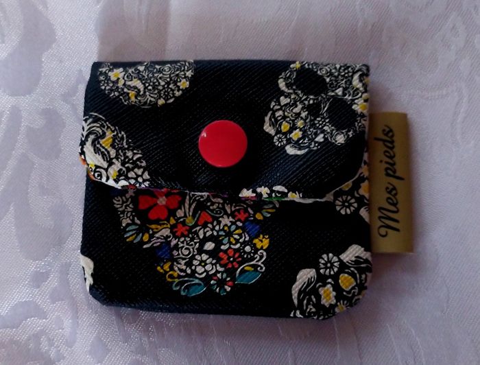 Petit porte monnaie cranes et fleurs - photo numéro 3