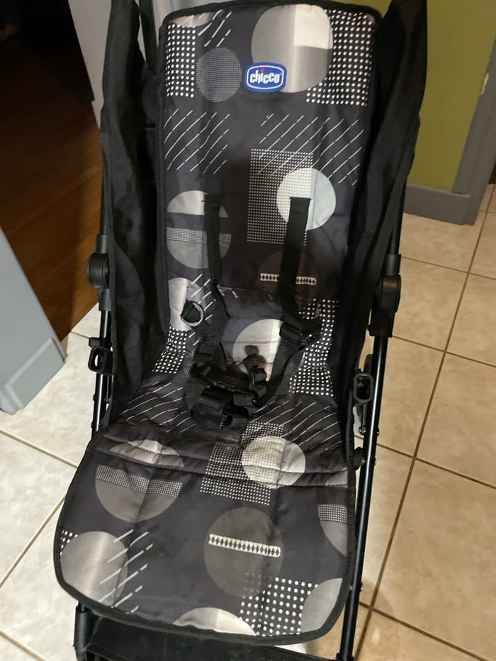 Poussette chicco - photo numéro 3