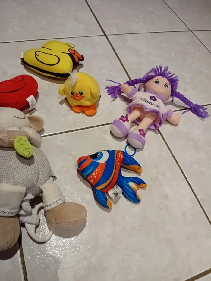 Lot peluches divers - photo numéro 4