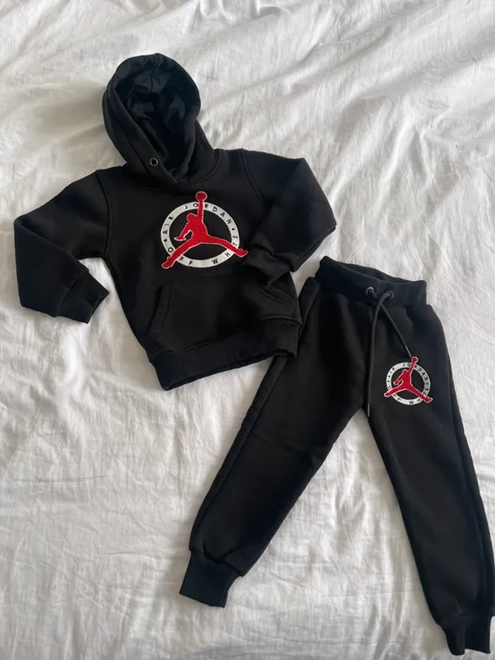 Ensemble Jordan Off White 18-24 mois