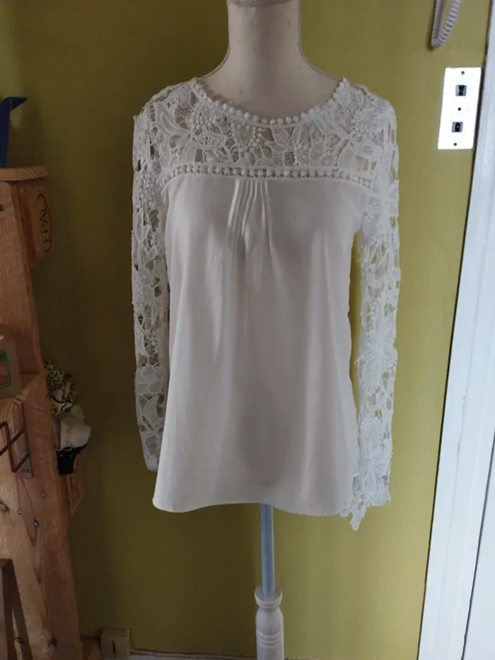 Blouse en dentelle
