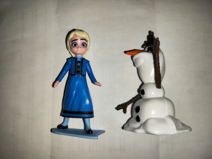 Figurine reine des neiges neuves - photo numéro 2