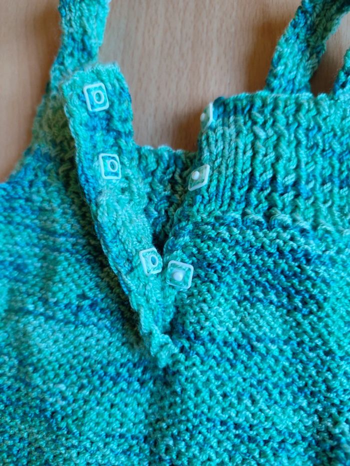 Salopette courte verte neuve tricotée à la main 3M - photo numéro 4