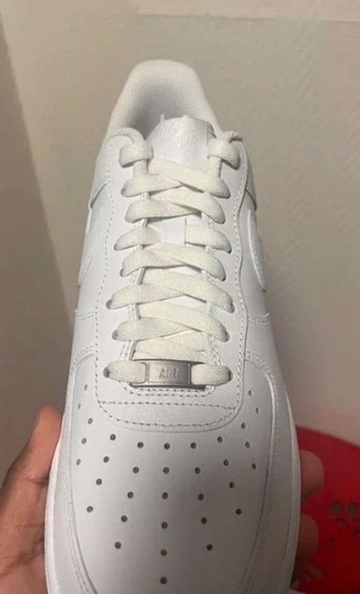 Nike Air Force 1 Low '07 White taille 38 - photo numéro 2