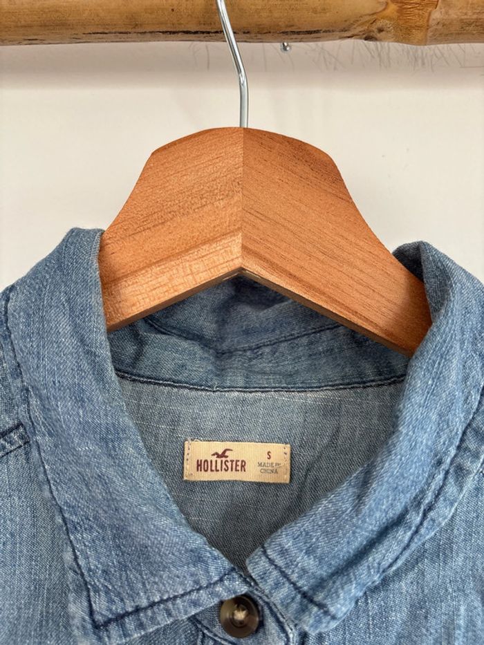 Chemise en jean hollister broderie dans le dos - photo numéro 5