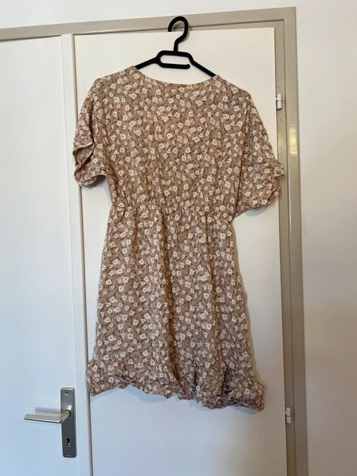 Robe d’été courte col V taille M/L - photo numéro 6