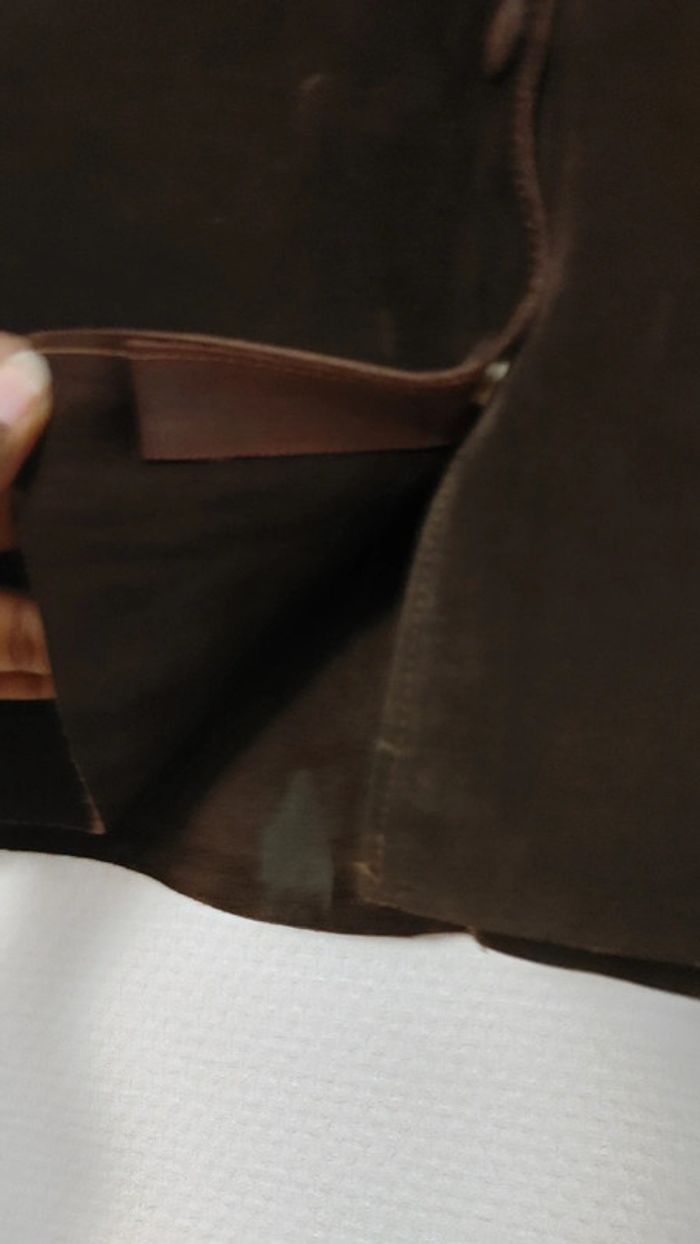 Magnifique mini-jupe en peau daim 100 % cuir bouton coupe trapèze - photo numéro 4