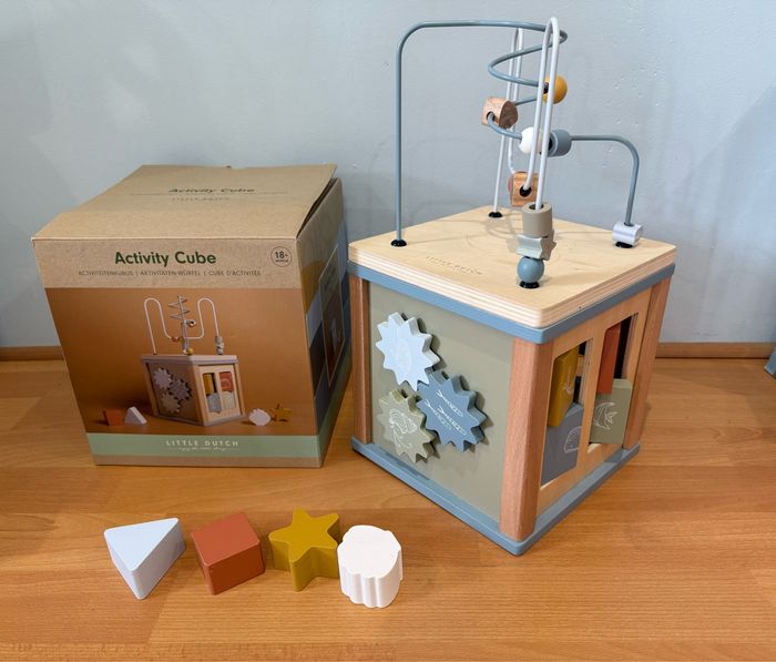 Cube d activités en bois Little dutch