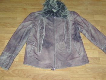 Veste XIA GU simili daim marron vieilli fourrure taille 40 TBE