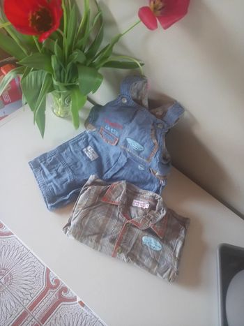 Salopette jeans + chemise assortie 24 mois