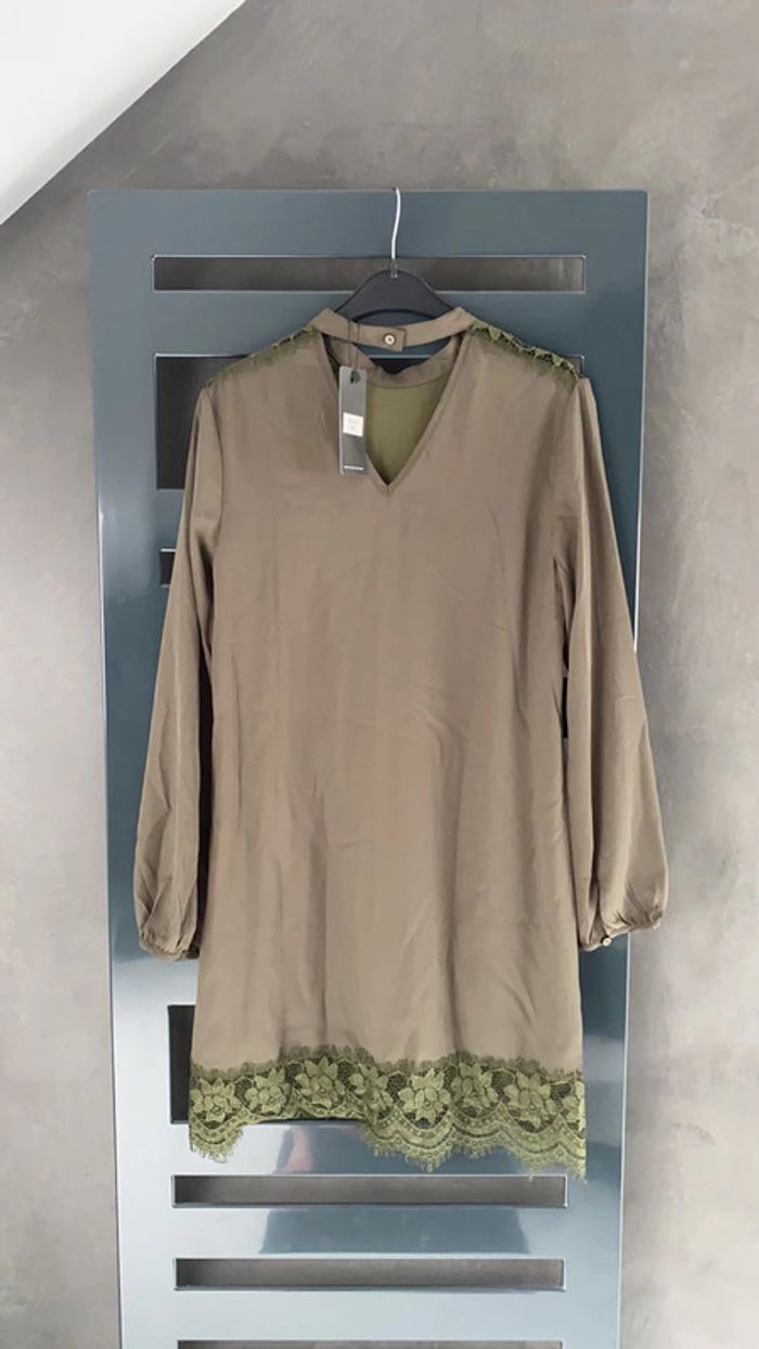 Robe kaki neuve taille M/L - photo numéro 5
