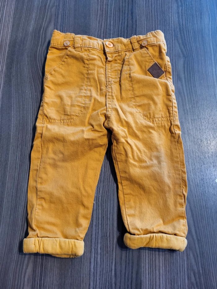Pantalon taille 12 mois (74 cm)
