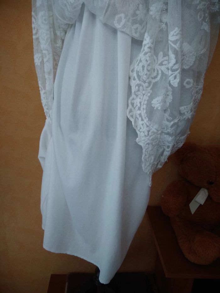Robe blanche dentelle et broderie - photo numéro 7