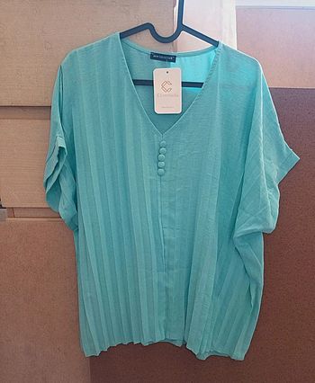 Tee-shirt bleu ciel taille 38