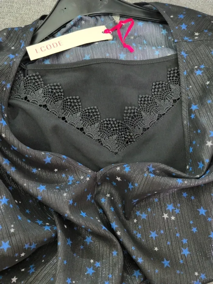 Chemise I.Code – Taille L – Neuve avec étiquette - photo numéro 5