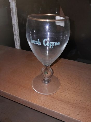 1 verre iris coppee Bon état