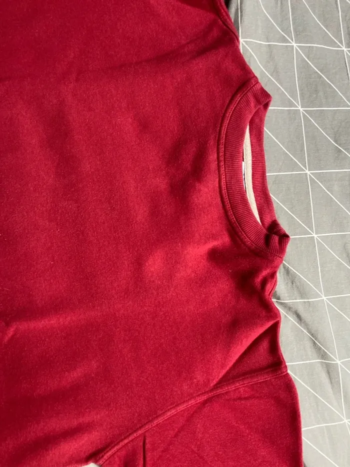 Sweat rouge - photo numéro 2