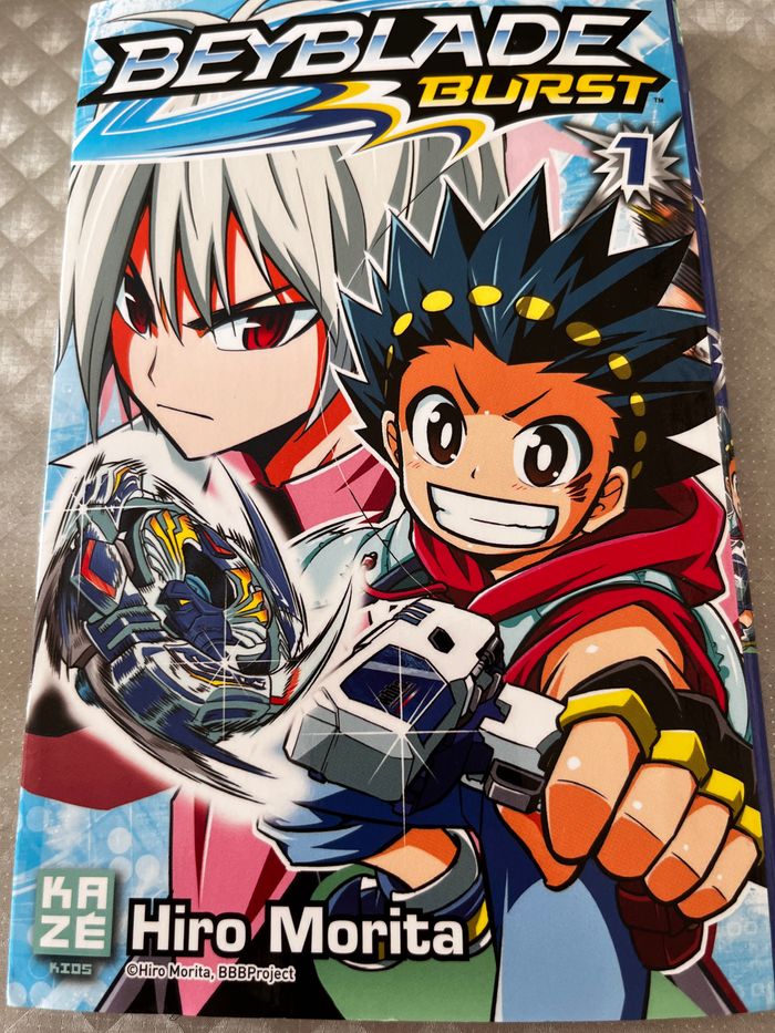 Beyblade burst volume 1