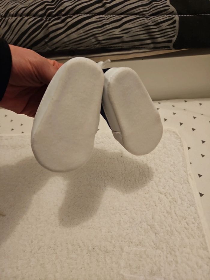 Chaussures bébé 3_6 mois - photo numéro 4