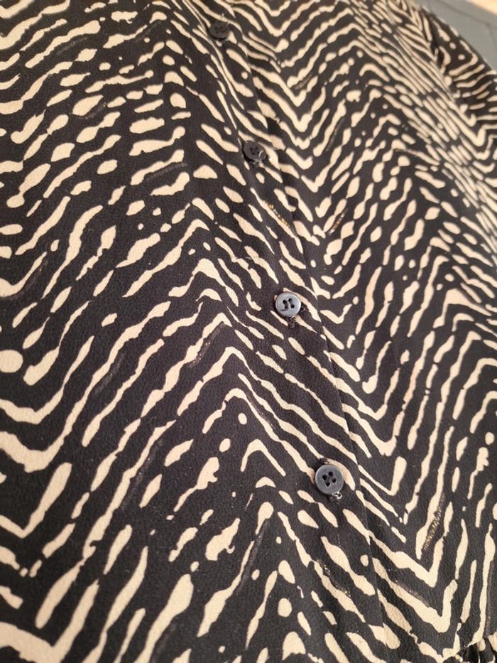 Robe noir motif zèbrée - photo numéro 6