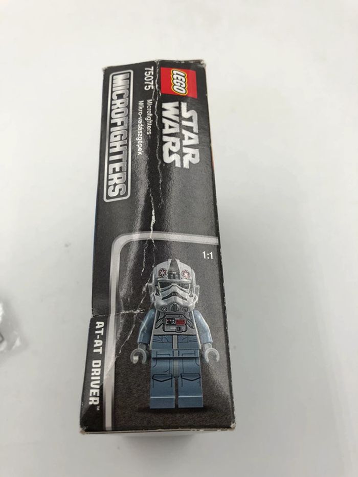 Lego Disney Star Wars 75075 AT-AT - photo numéro 7