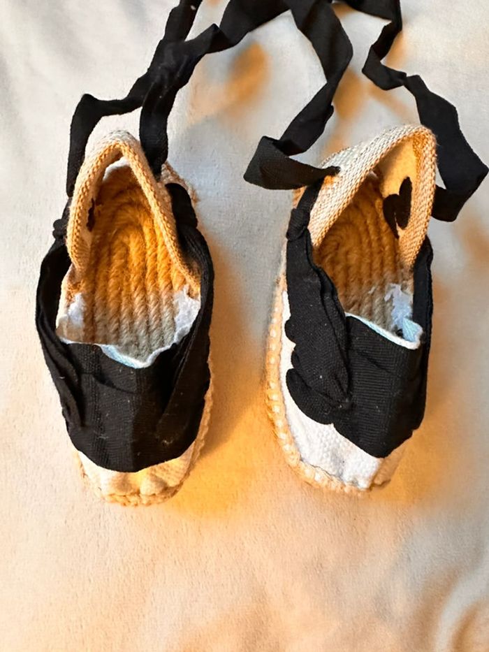Espadrilles neuves taille 18 - photo numéro 2