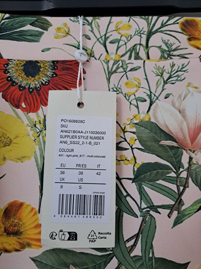 Jupe crayon motif feuri t.38 neuve - photo numéro 2