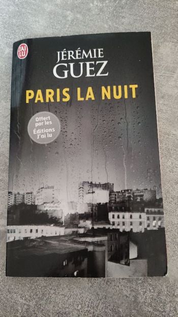 Livre de poche Paris la nuit