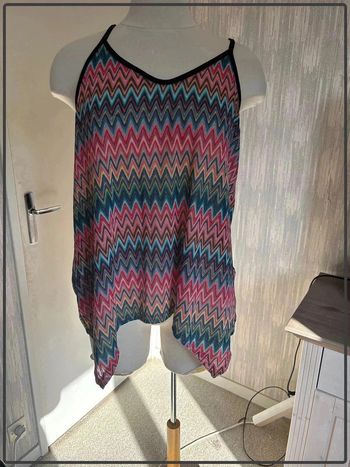 Top colorée taille 40 marque mosquitos *