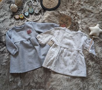 Lot de 2 robes 9 mois