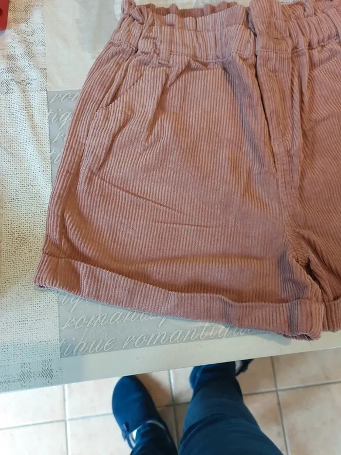 Short en velours neuf Vertbaudet 10A - photo numéro 2