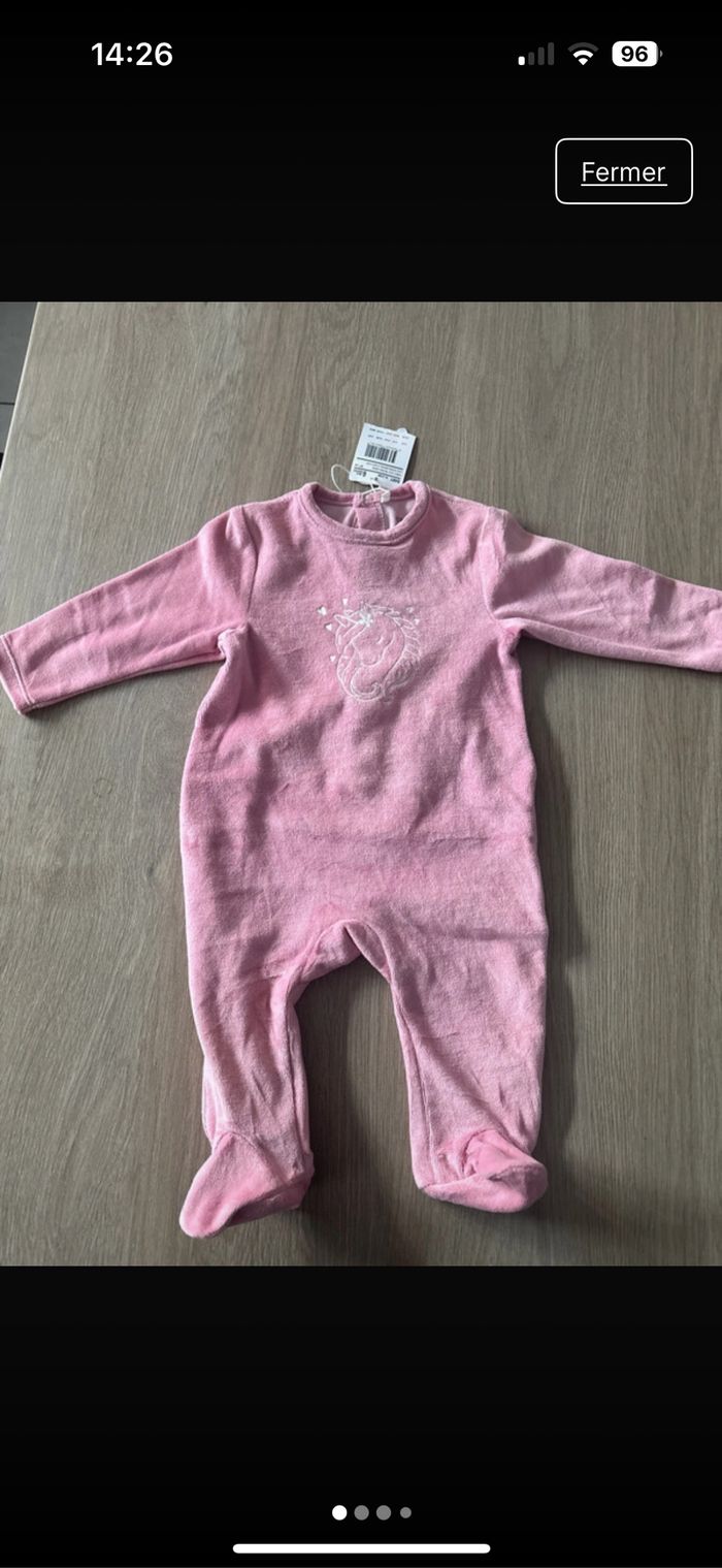 Pyjama velour neuf