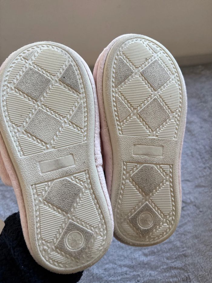 Chaussons licorne 31/32 TBE - photo numéro 3