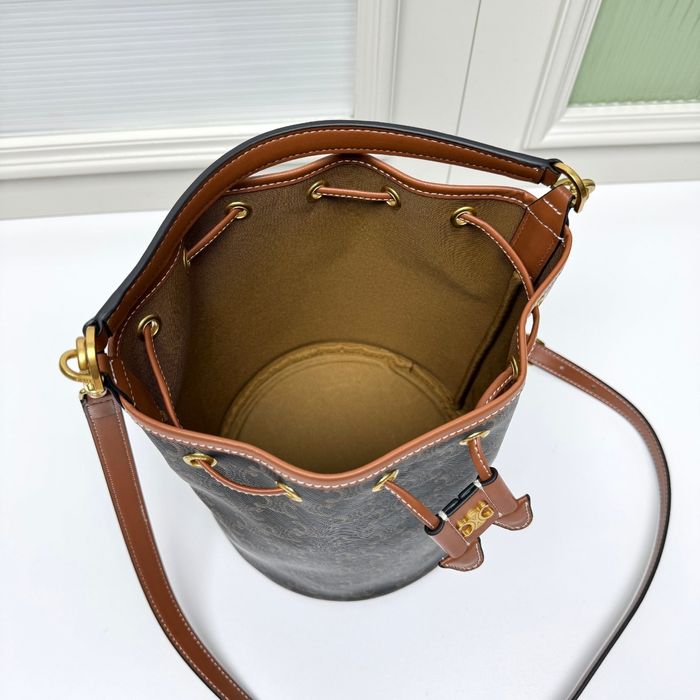 CELINE  121 - photo numéro 8