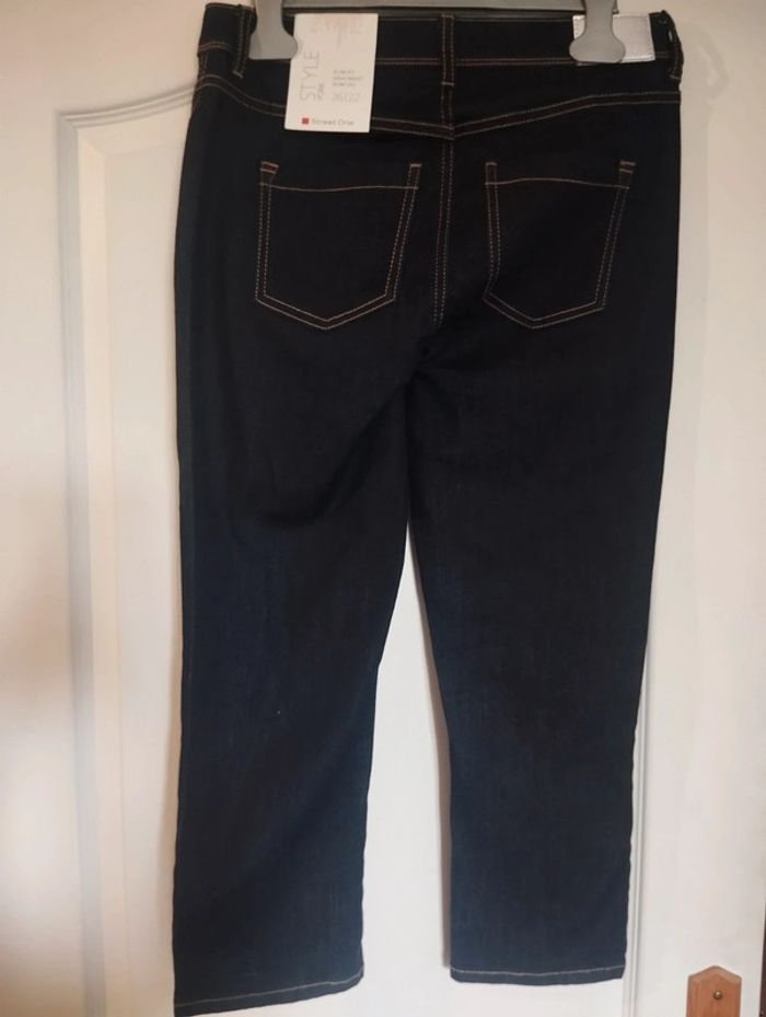 Neuf Jean 7/8 Street One couleur jean marine Taille 26/22 (36) - photo numéro 2