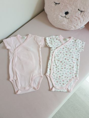 Lot 2 bodys benetton 🎀3-6mois/62cm