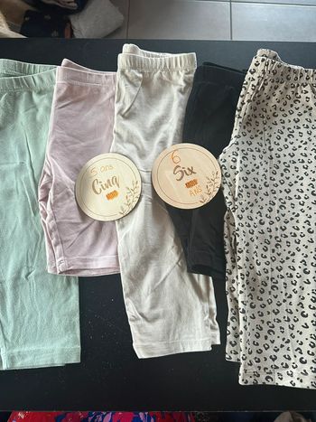 Lot 5 legging courts kiabi 5/6ans