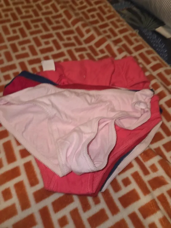 Lot de 6 culottes neuves taille 10 ans