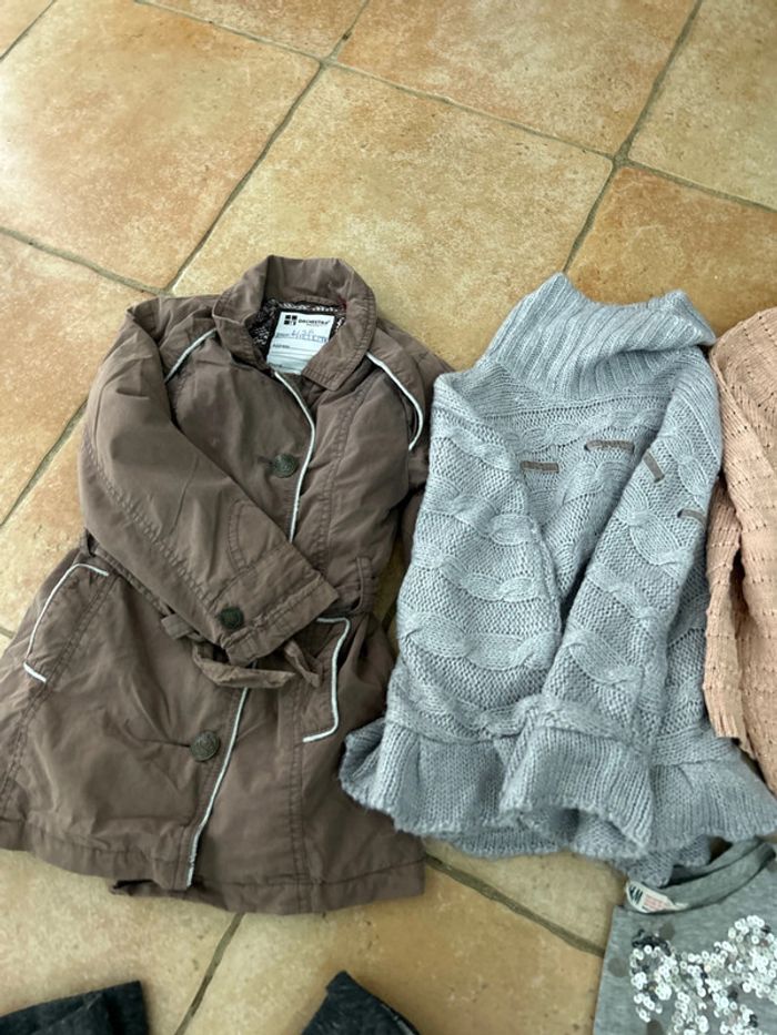 Lot de 12 vêtements en 6 ans - photo numéro 4