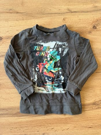 Sweat pull dino 4 ans