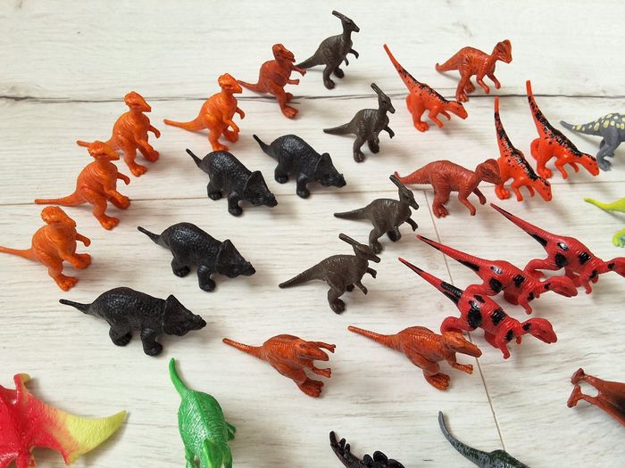 Gros lot de 34 mini dinosaures divers t rex pterodactyle Diplodocus... - photo numéro 3