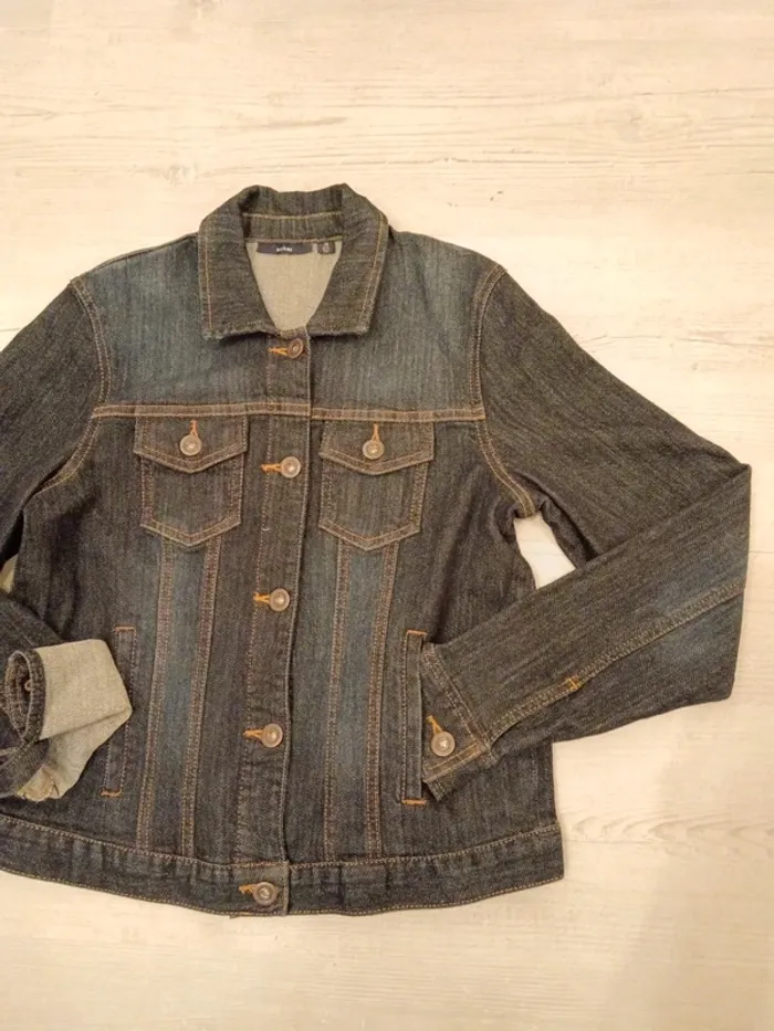 Veste en jean brut Kiabi taille 38 neuf - photo numéro 2