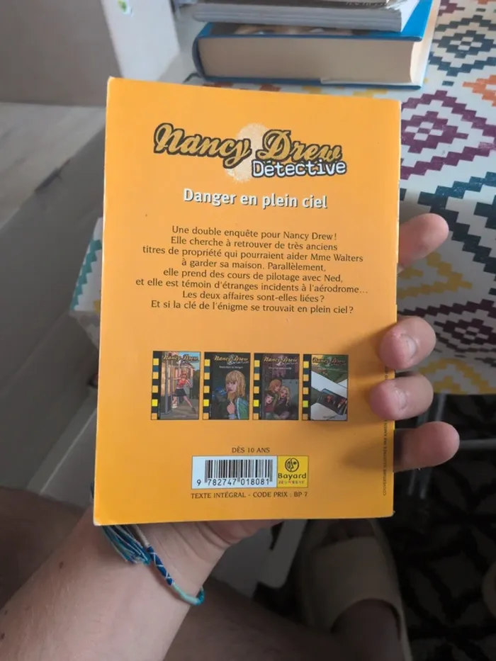 Livre Nancy Drew danger en plein ciel - photo numéro 2